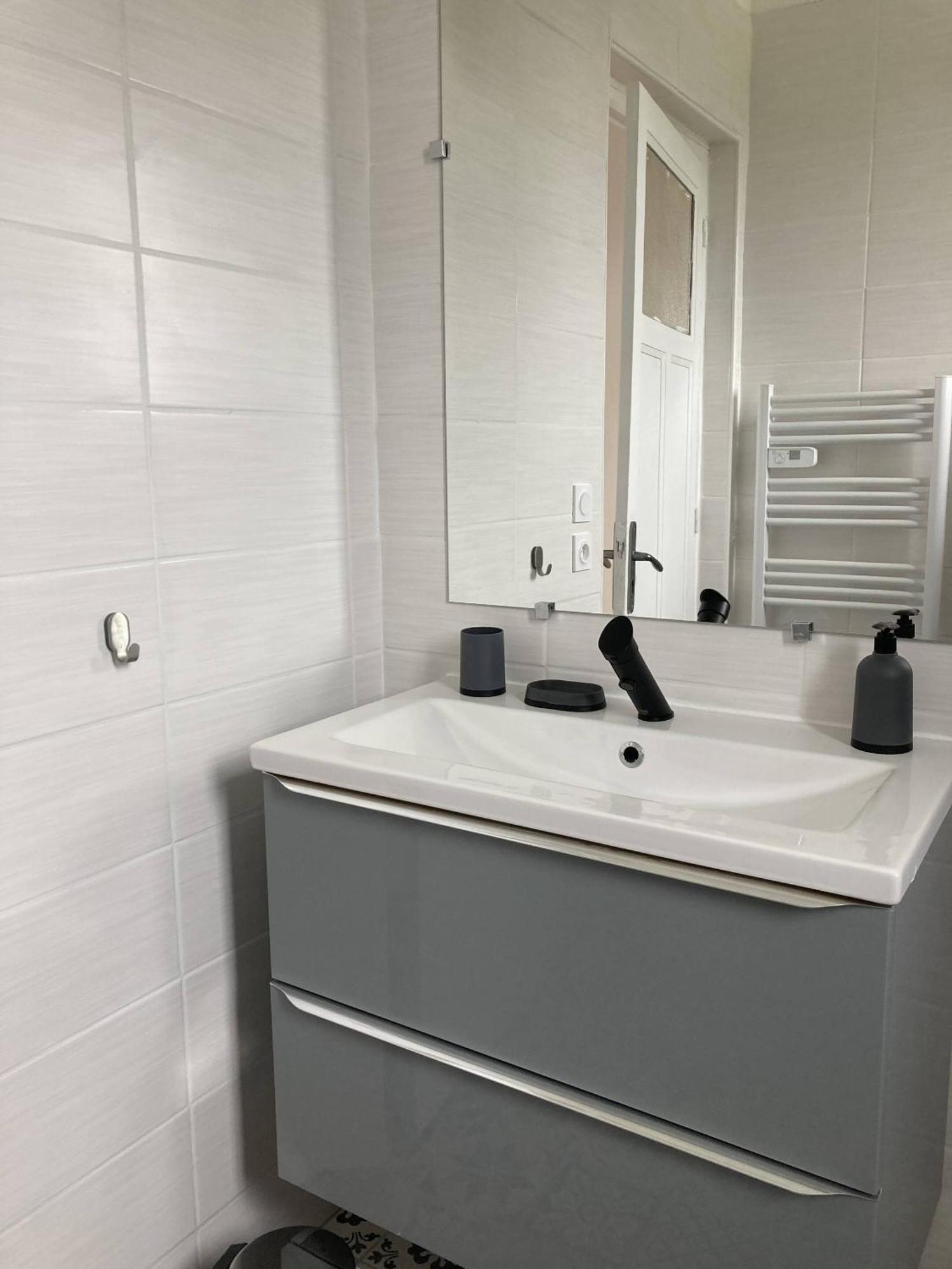 Location Appartement Des Pyrenees Borderes-sur-l'Echez Exterior foto